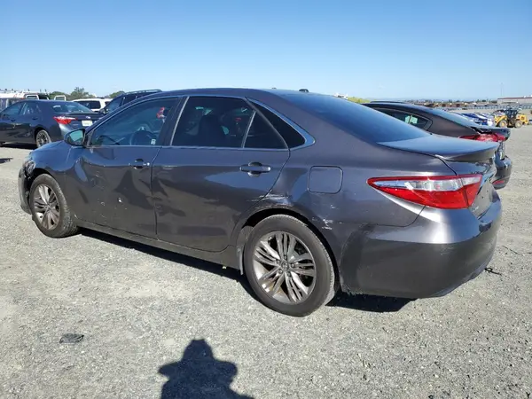 4T1BF1FK3HU351149 2017 TOYOTA CAMRY - Image 2