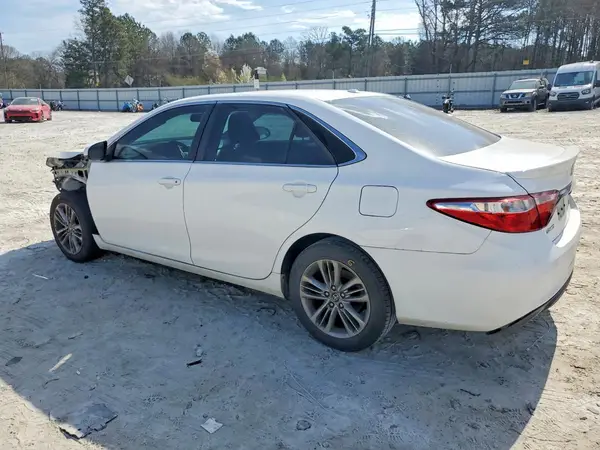 4T1BF1FK3HU351829 2017 TOYOTA CAMRY - Image 2
