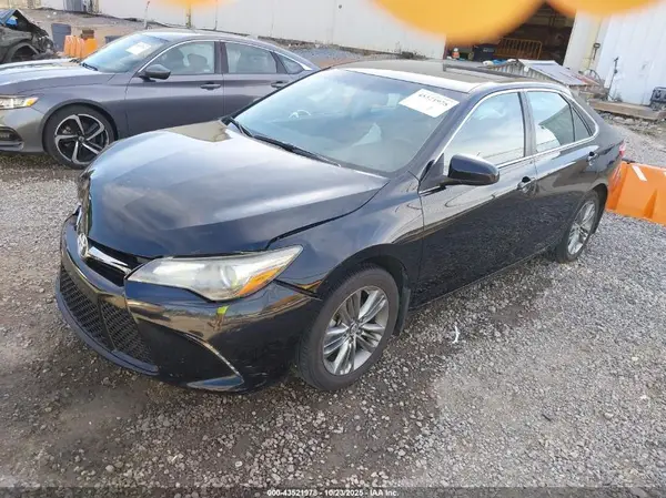 4T1BF1FK3HU353399 2017 TOYOTA CAMRY - Image 2
