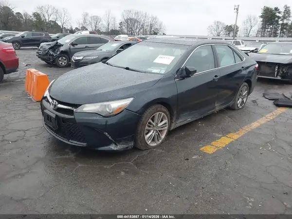 4T1BF1FK3HU355329 2017 TOYOTA CAMRY - Image 2