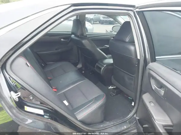 4T1BF1FK3HU356402 2017 TOYOTA CAMRY - Image 8