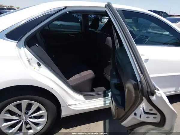 4T1BF1FK3HU357825 2017 TOYOTA CAMRY - Image 8