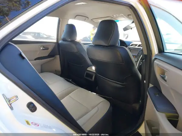 4T1BF1FK3HU360529 2017 TOYOTA CAMRY - Image 8