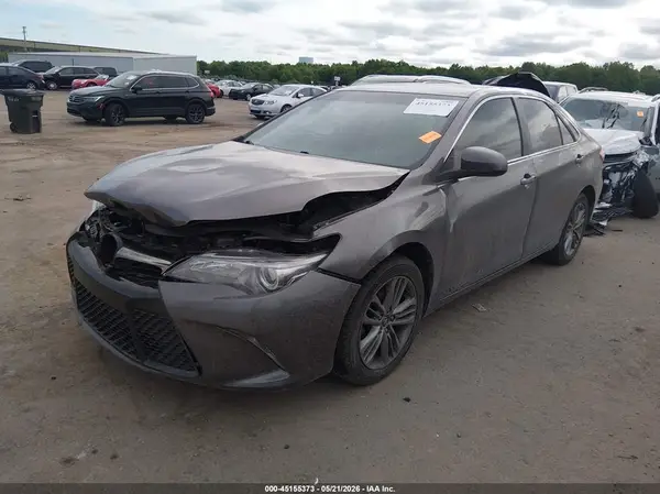 4T1BF1FK3HU368226 2017 TOYOTA CAMRY - Image 2