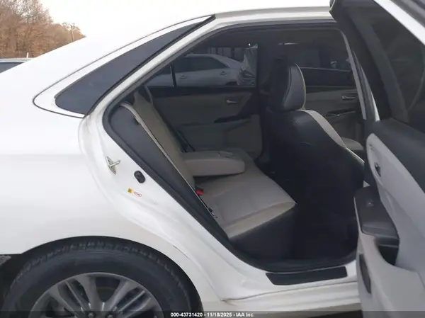 4T1BF1FK3HU370932 2017 TOYOTA CAMRY - Image 8