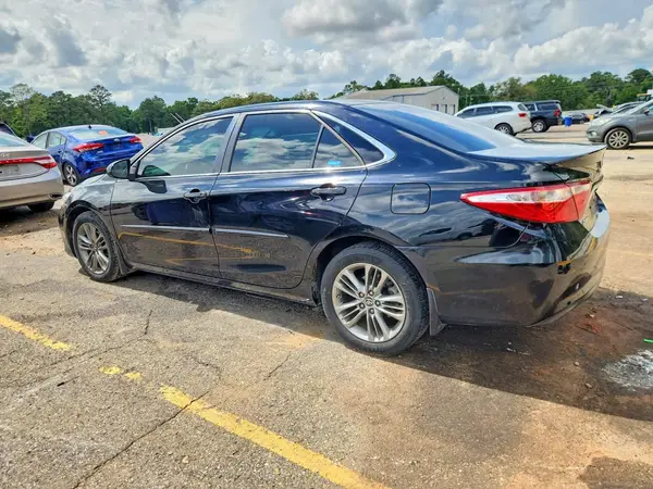 4T1BF1FK3HU373510 2017 TOYOTA CAMRY - Image 2