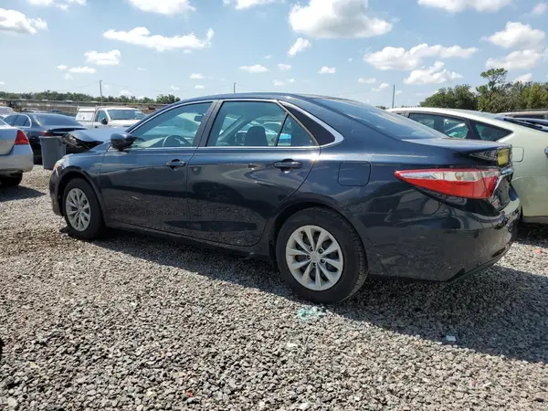 4T1BF1FK3HU376536 2017 TOYOTA CAMRY - Image 2
