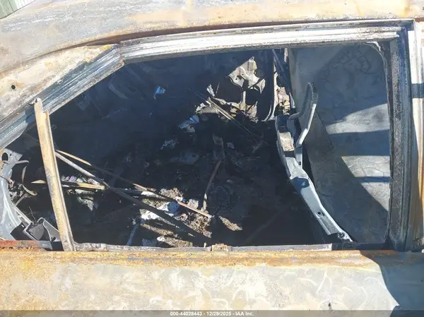 4T1BF1FK3HU377119 2017 TOYOTA CAMRY - Image 8