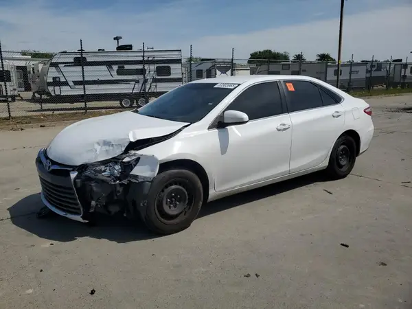4T1BF1FK3HU380926 2017 TOYOTA CAMRY - Image 1