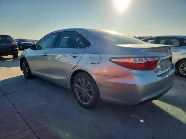 4T1BF1FK3HU381266 2017 TOYOTA CAMRY - Image 2