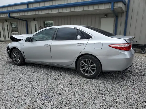 4T1BF1FK3HU382126 2017 TOYOTA CAMRY - Image 2