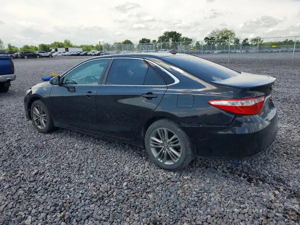 4T1BF1FK3HU385074 2017 TOYOTA CAMRY - Image 2