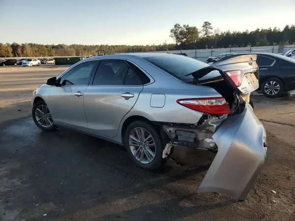 4T1BF1FK3HU386242 2017 TOYOTA CAMRY - Image 2