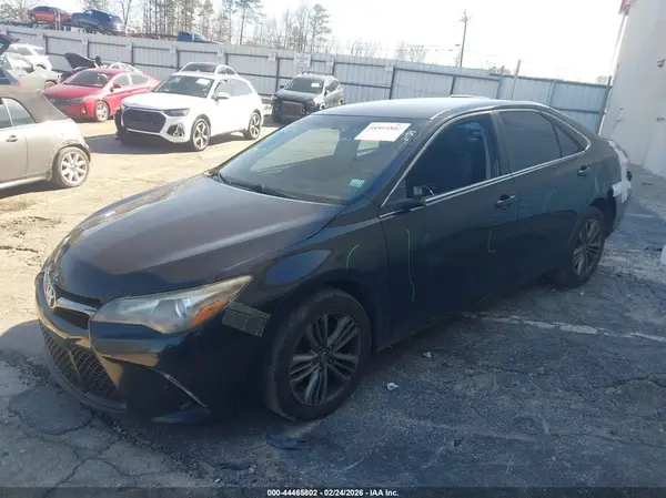 4T1BF1FK3HU386435 2017 TOYOTA CAMRY - Image 2