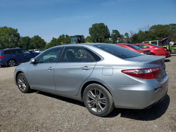 4T1BF1FK3HU388069 2017 TOYOTA CAMRY - Image 2