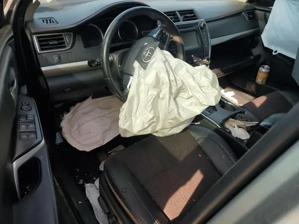 4T1BF1FK3HU389061 2017 TOYOTA CAMRY - Image 8
