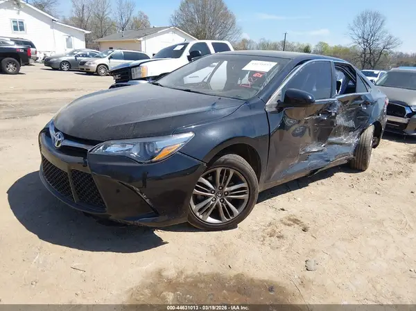 4T1BF1FK3HU393515 2017 TOYOTA CAMRY - Image 2