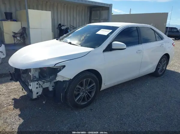 4T1BF1FK3HU398911 2017 TOYOTA CAMRY - Image 2