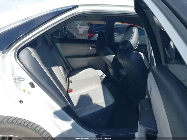 4T1BF1FK3HU398911 2017 TOYOTA CAMRY - Image 8