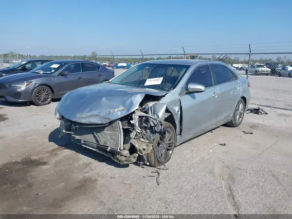 4T1BF1FK3HU406344 2017 TOYOTA CAMRY - Image 2