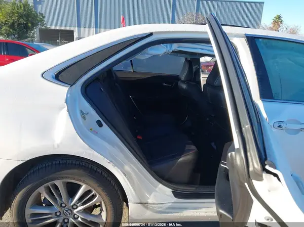 4T1BF1FK3HU409163 2017 TOYOTA CAMRY - Image 8