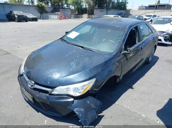 4T1BF1FK3HU409664 2017 TOYOTA CAMRY - Image 2