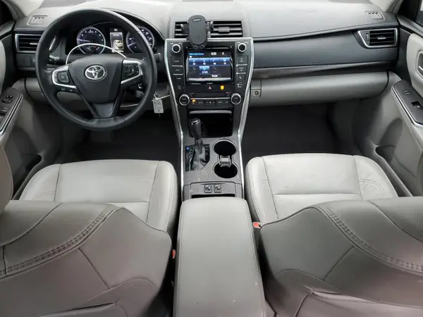 4T1BF1FK3HU411933 2017 TOYOTA CAMRY - Image 8