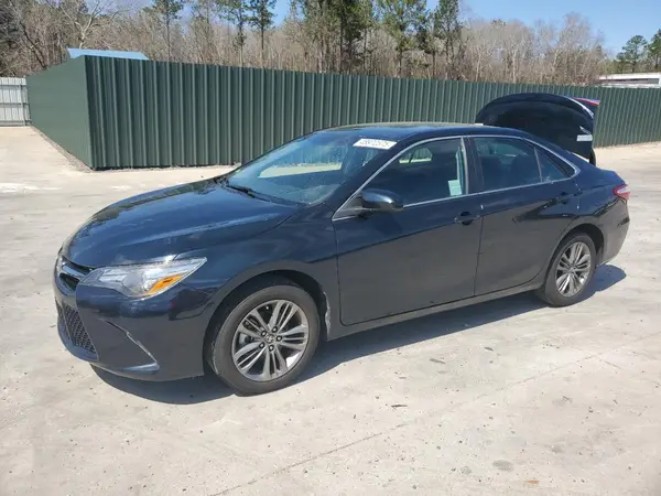 4T1BF1FK3HU413469 2017 TOYOTA CAMRY - Image 1