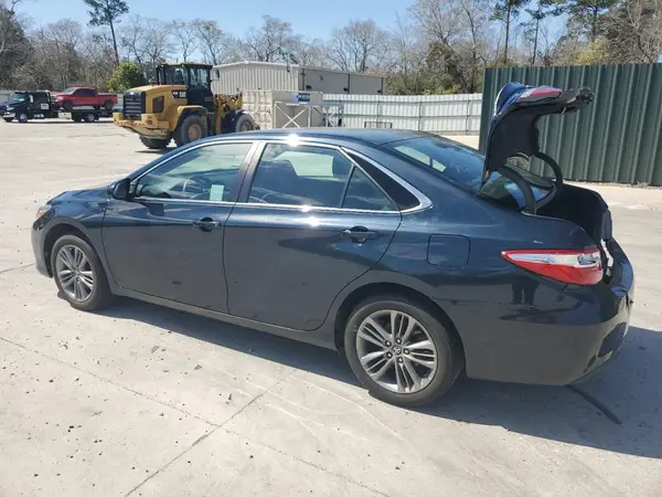 4T1BF1FK3HU413469 2017 TOYOTA CAMRY - Image 2