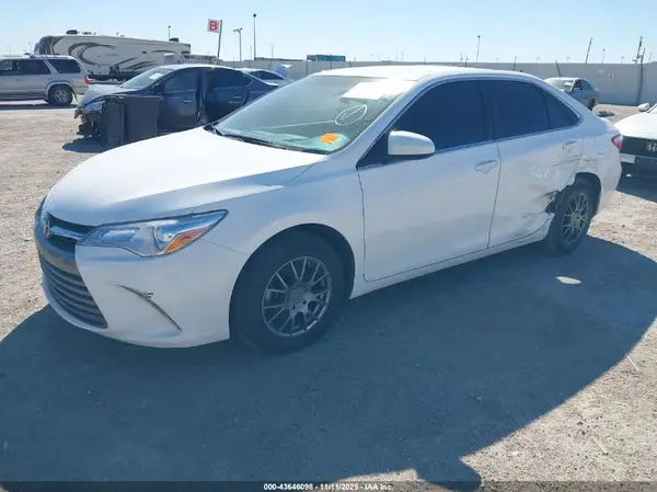 4T1BF1FK3HU414346 2017 TOYOTA CAMRY - Image 2
