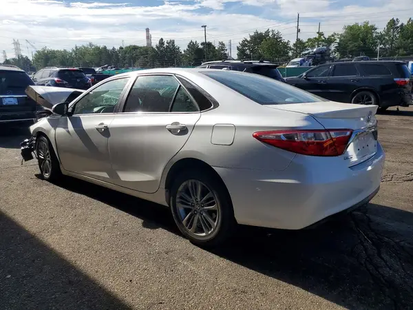 4T1BF1FK3HU416646 2017 TOYOTA CAMRY - Image 2