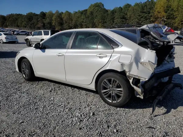 4T1BF1FK3HU417439 2017 TOYOTA CAMRY - Image 2