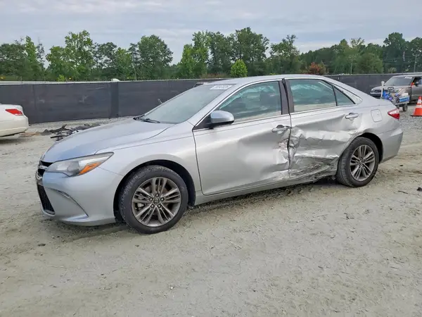 4T1BF1FK3HU418221 2017 TOYOTA CAMRY - Image 1