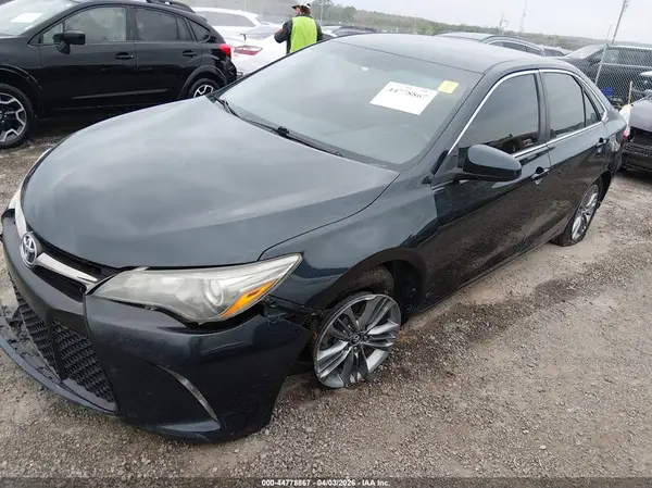 4T1BF1FK3HU419109 2017 TOYOTA CAMRY - Image 2