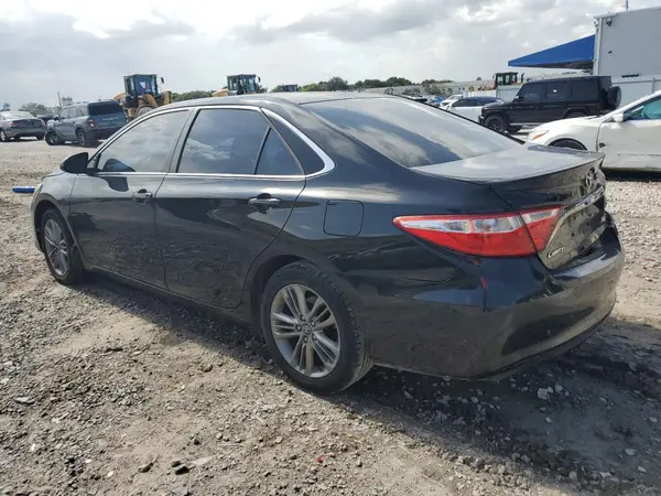 4T1BF1FK3HU420275 2017 TOYOTA CAMRY - Image 2