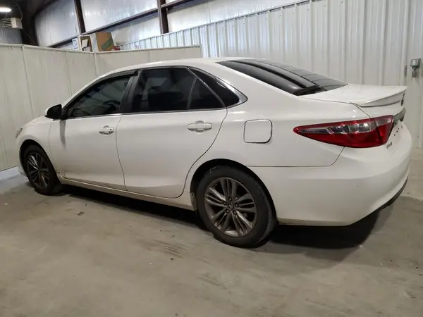 4T1BF1FK3HU420549 2017 TOYOTA CAMRY - Image 2