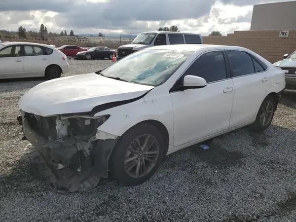 4T1BF1FK3HU423628 2017 TOYOTA CAMRY - Image 1