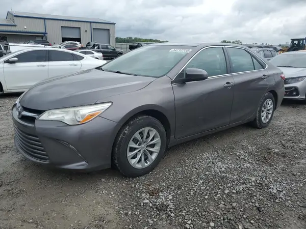 4T1BF1FK3HU427355 2017 TOYOTA CAMRY - Image 1