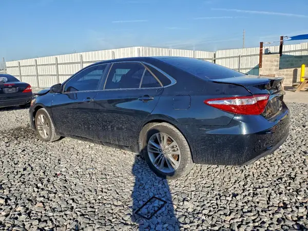 4T1BF1FK3HU427386 2017 TOYOTA CAMRY - Image 2
