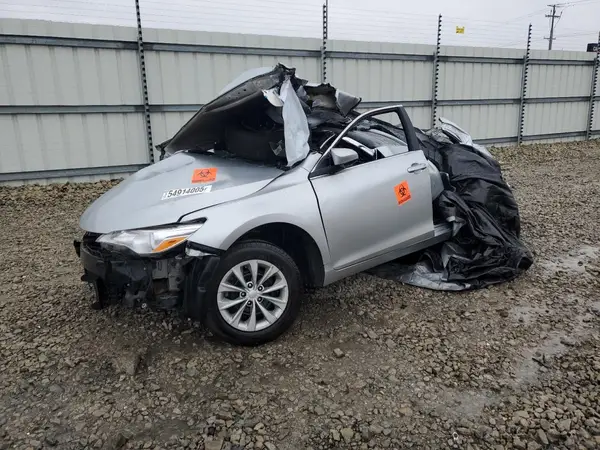 4T1BF1FK3HU435679 2017 TOYOTA CAMRY - Image 1