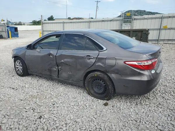 4T1BF1FK3HU436864 2017 TOYOTA CAMRY - Image 2