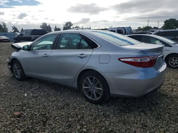 4T1BF1FK3HU438596 2017 TOYOTA CAMRY - Image 2