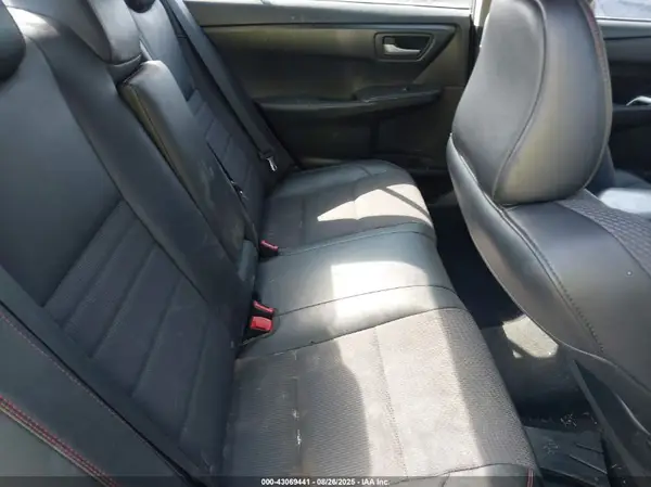 4T1BF1FK3HU440302 2017 TOYOTA CAMRY - Image 8