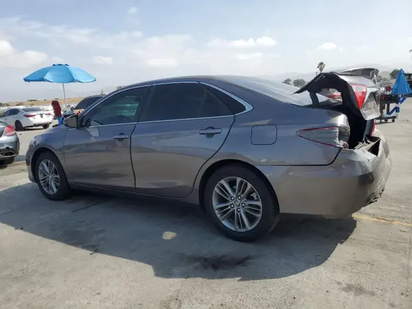 4T1BF1FK3HU442891 2017 TOYOTA CAMRY - Image 2