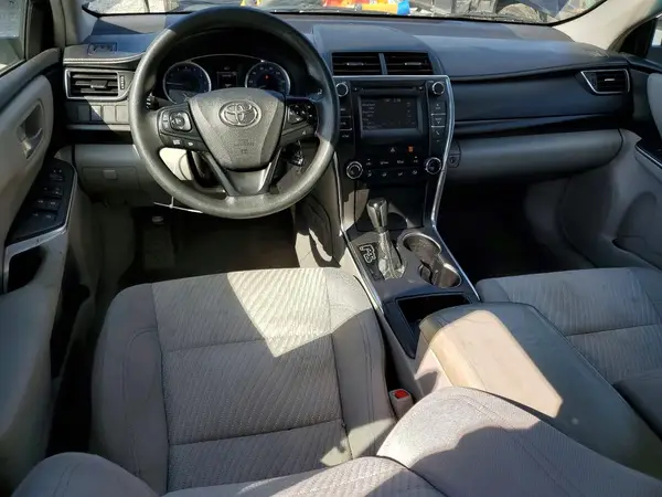 4T1BF1FK3HU443815 2017 TOYOTA CAMRY - Image 8