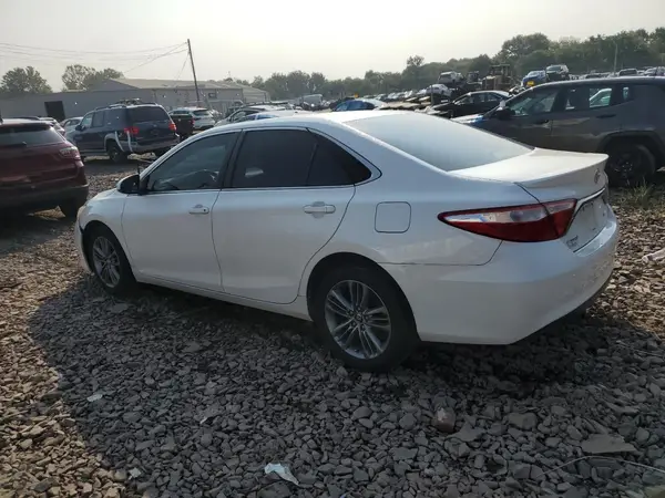 4T1BF1FK3HU449484 2017 TOYOTA CAMRY - Image 2