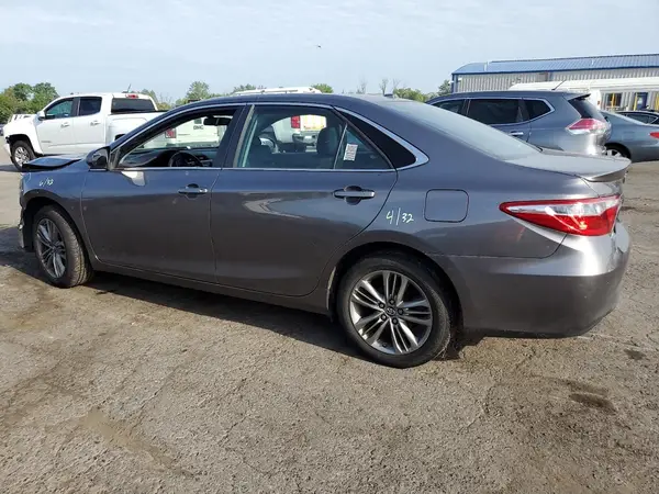 4T1BF1FK3HU450571 2017 TOYOTA CAMRY - Image 2