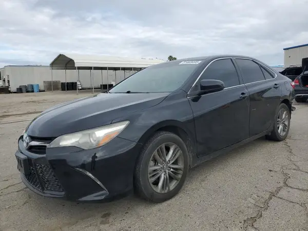 4T1BF1FK3HU452160 2017 TOYOTA CAMRY - Image 1