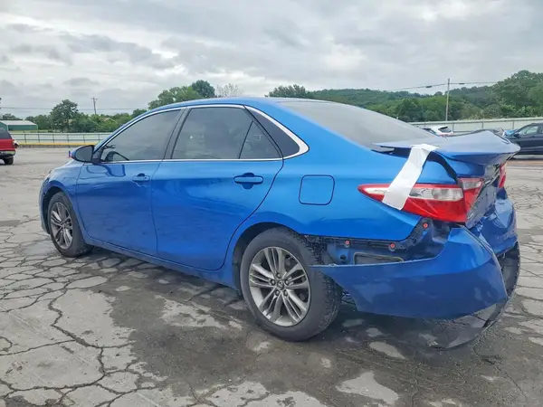 4T1BF1FK3HU617642 2017 TOYOTA CAMRY - Image 2