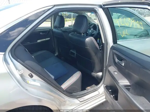 4T1BF1FK3HU619228 2017 TOYOTA CAMRY - Image 8